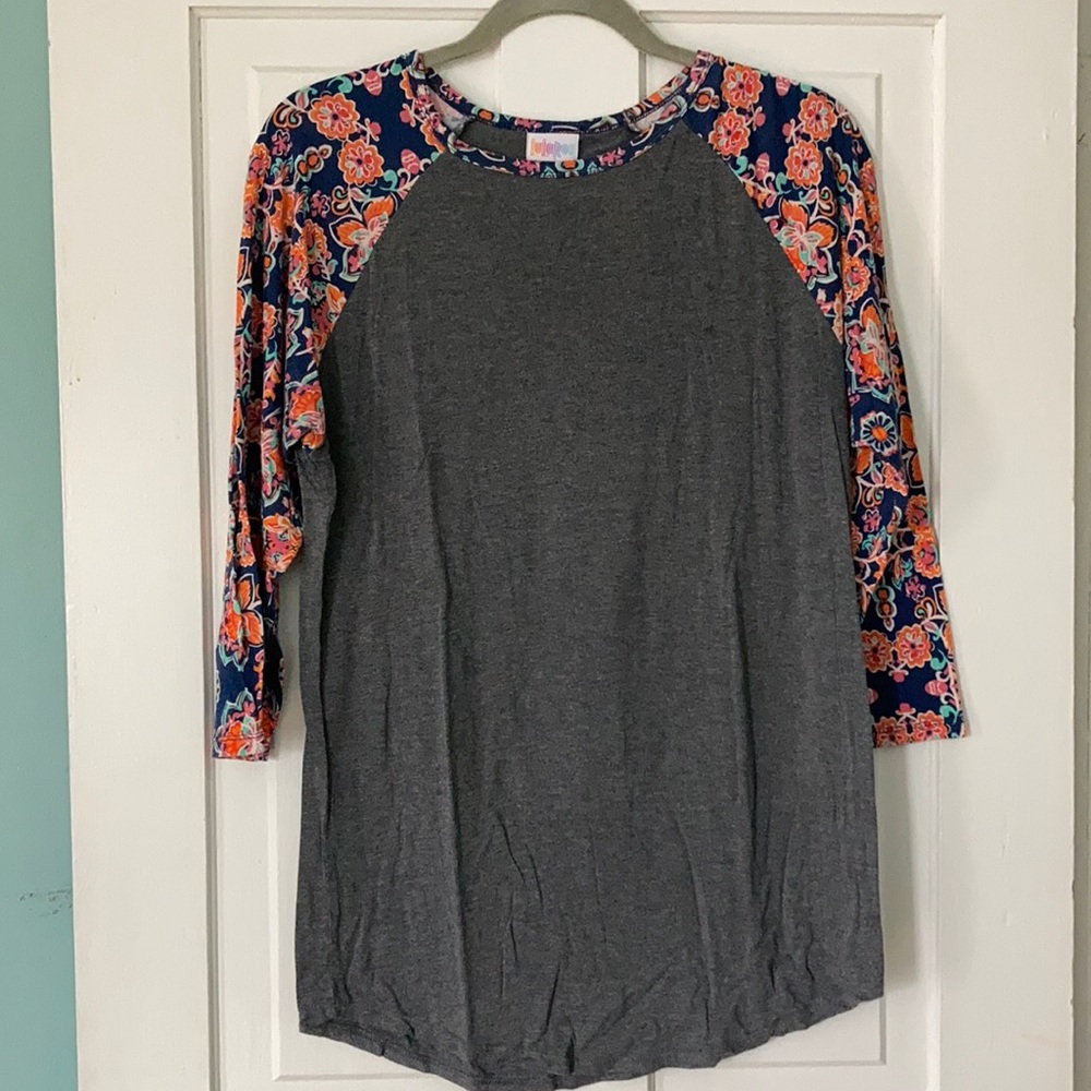 —Medium LuLaRoe Randy T